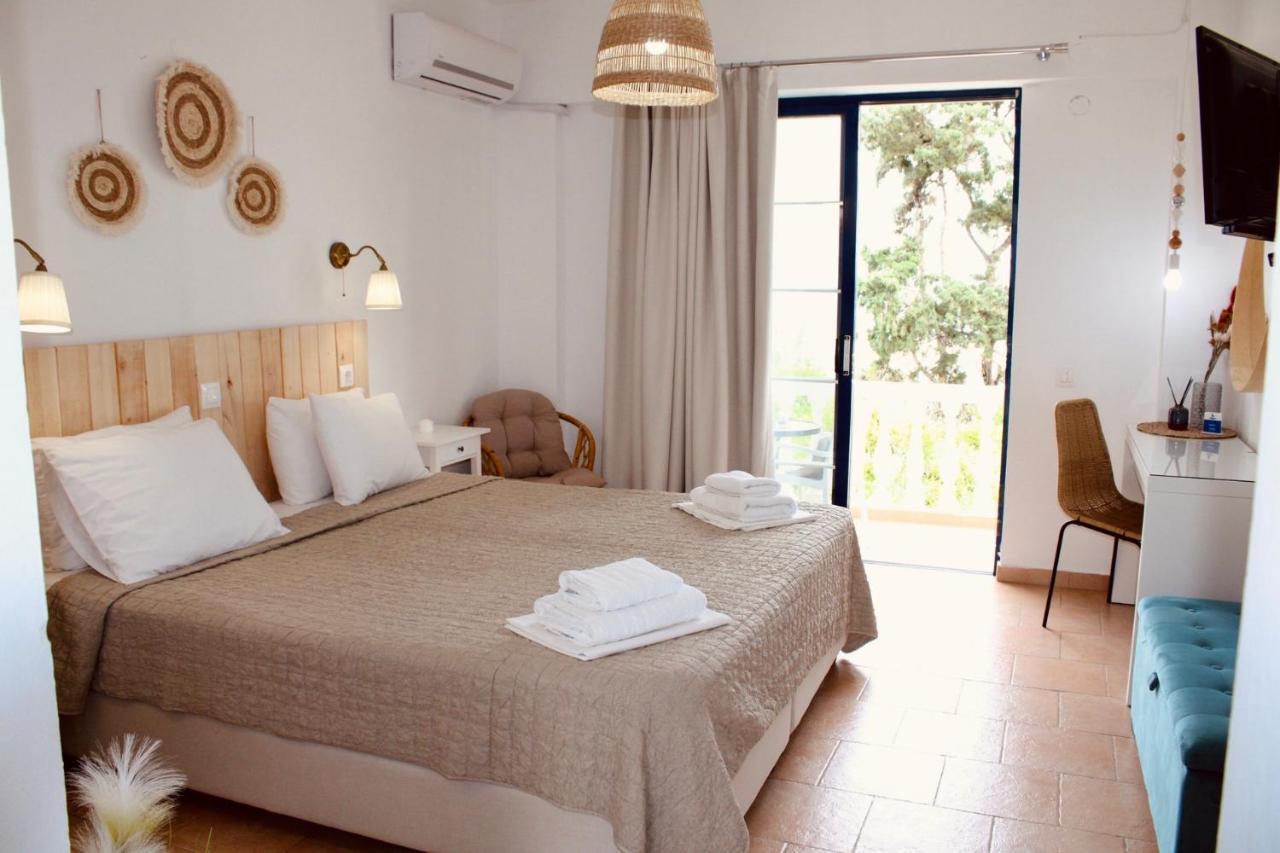 Afroditi Junior Suites Архангелос Екстериор снимка